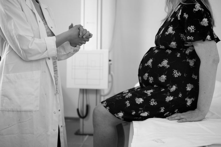 Presentan proyecto de ley de protección integral de embarazos vulnerables